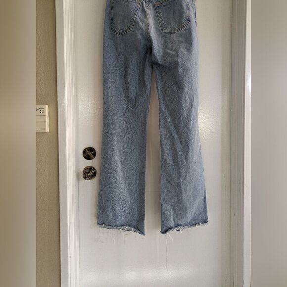 Zara distressed jeans denim light wash - Picture 3 of 6